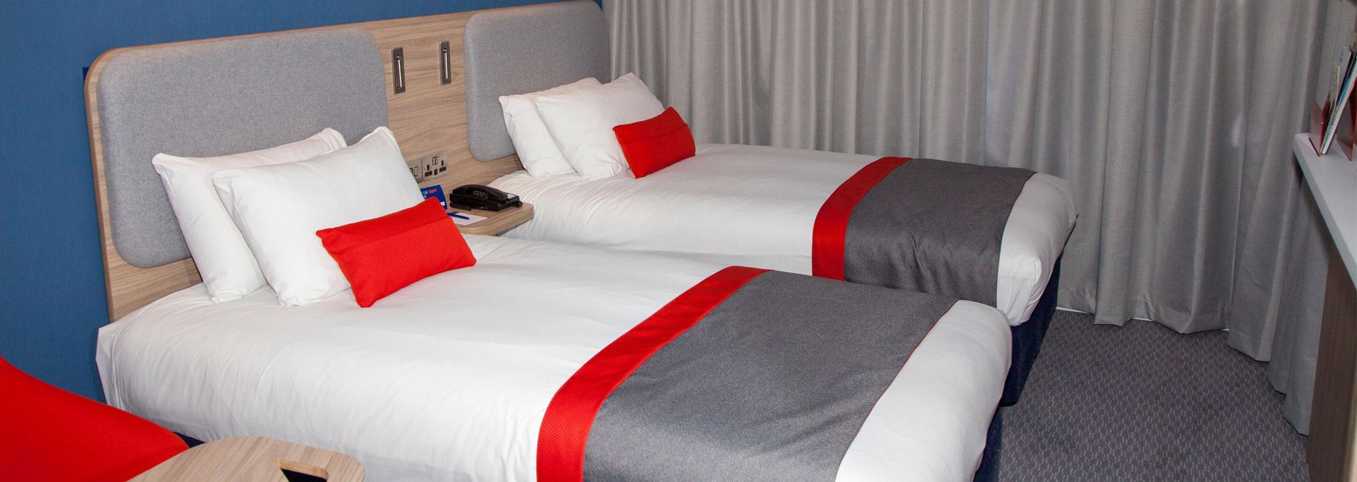 Holiday Inn Express Cardiff Bay